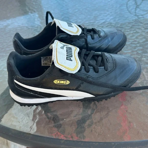 Puma King Top Turf soccer cleats. Size 4 - Picture 4 of 8